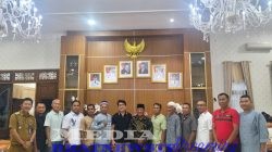 Hamartoni Ahadis :  Bupati Lampung Utara Merespon Keluhan Warga Perintahkan Portal Jalan Umum Segera Di Buka
