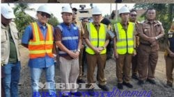 Bupati – Lampung Utara Monitoring Pelaksanaan Pembangunan Infrastruktur di Kecamatan Abung Timur
