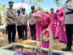 Kapolres Muaro Jambi AKBP Heri Supriawan, S,I,K, M,H, Pimpin Langsung Upacara Ziarah