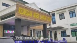 KLARIFIKASI KASI PIDSUS KEJARI LU: AKUI HAMBATAN KOMUNIKASI & CUTI, TETAP KLAIM PENANGANAN DANA HIBAH PILKADA “SESUAI SOP” TANPA JELASKAN SIAPA TERSANGKA