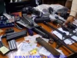 BONGKAR BUNKER RAHASIA DI SEKOLAH SWASTA : 995 SENJATA-NARKOBA & VCD PORNO TERUNGKAP!