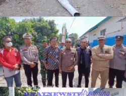 PEMKAB LAMPUNG UTARA : GEBRAK PAKSA BONGKAR PORTAL JALAN RUAS BKR – JAGANG