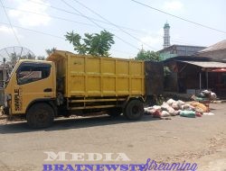 ARMADA SAMPAH “ZOMBIE” DI BUKIT KEMUNING : LPM DESAK : PEMDA LAMPUNG UTARA SEGERA GANTI