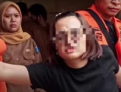 VIRAL DI OKI! ISTRI TIKAM SUAMINYA SENDIRI PAKAI PISAU HINGGA TEWAS!