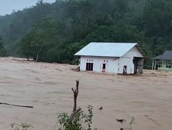 Banjir Bandang Lumpuhkan Kota Padang, Tanggul di Kuranji Jebol dan Ratusan Warga Dievakuasi